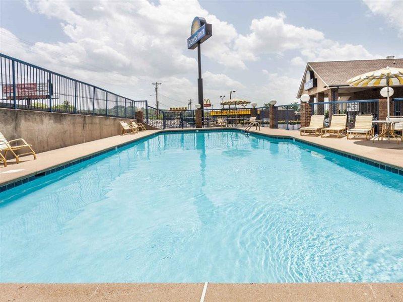 Days Inn By Wyndham Nashville N Opryland/Grand Ole Opry Zewnętrze zdjęcie
