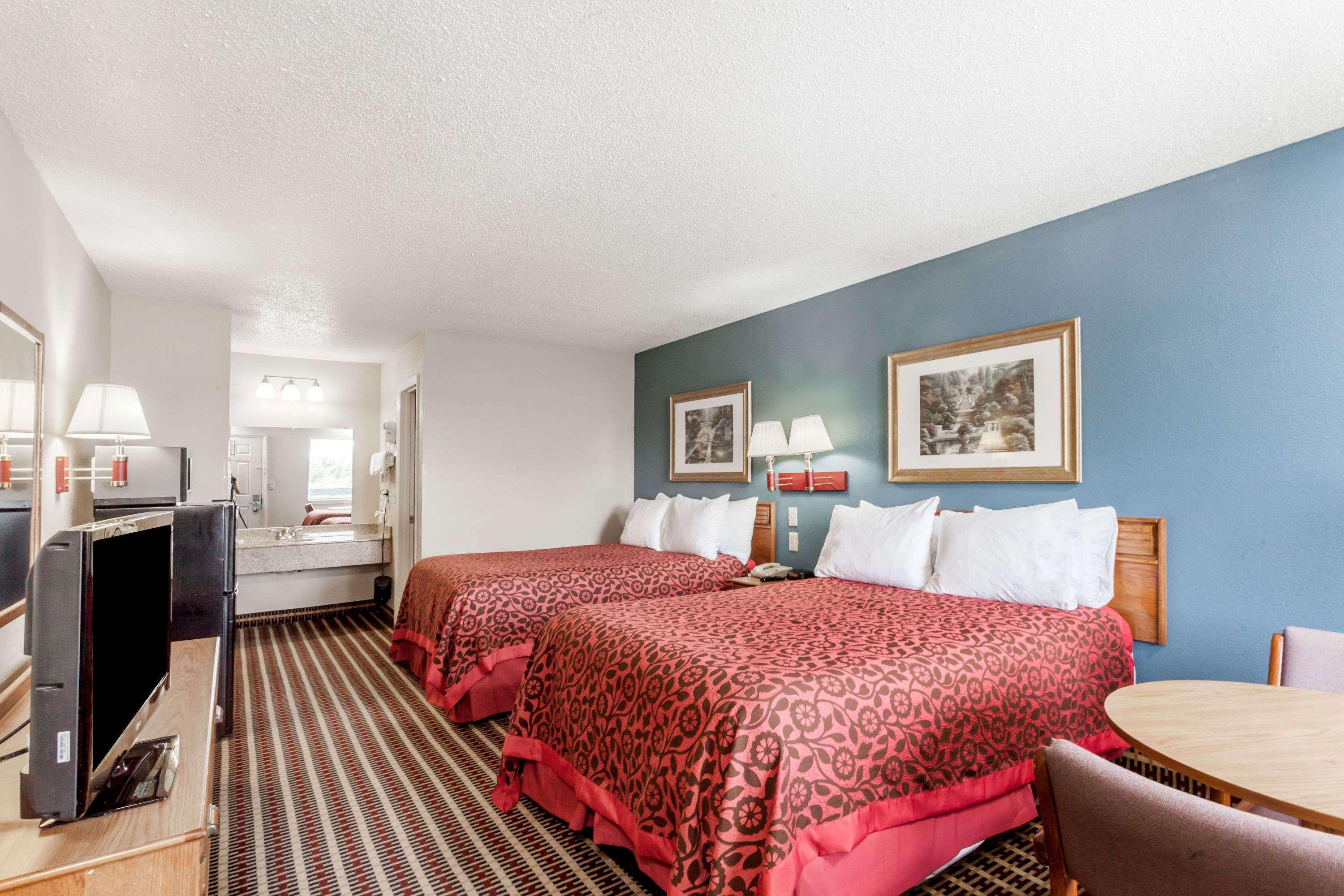 Days Inn By Wyndham Nashville N Opryland/Grand Ole Opry Zewnętrze zdjęcie