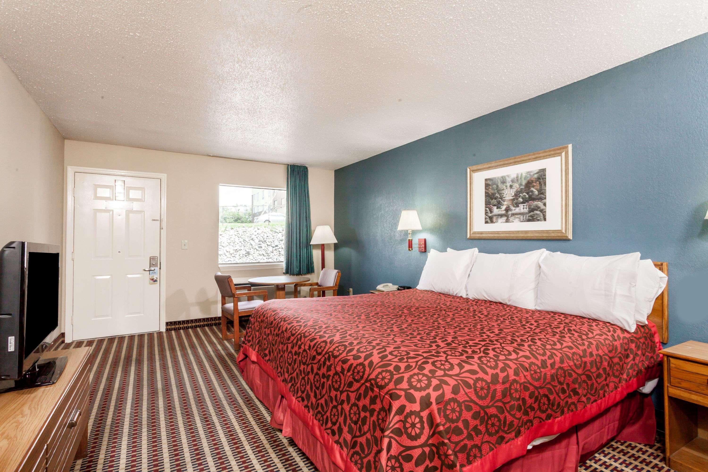 Days Inn By Wyndham Nashville N Opryland/Grand Ole Opry Zewnętrze zdjęcie